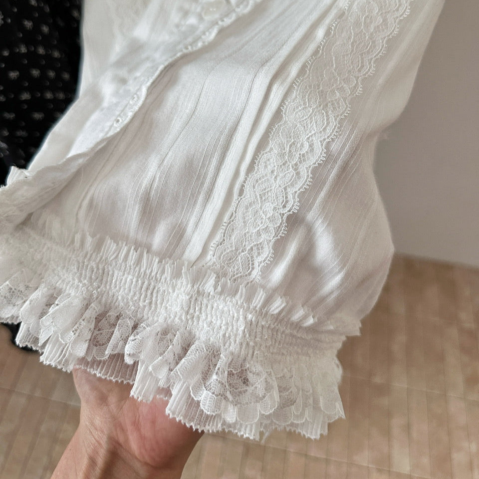 白蕾絲綁帶掛脖背心-25203