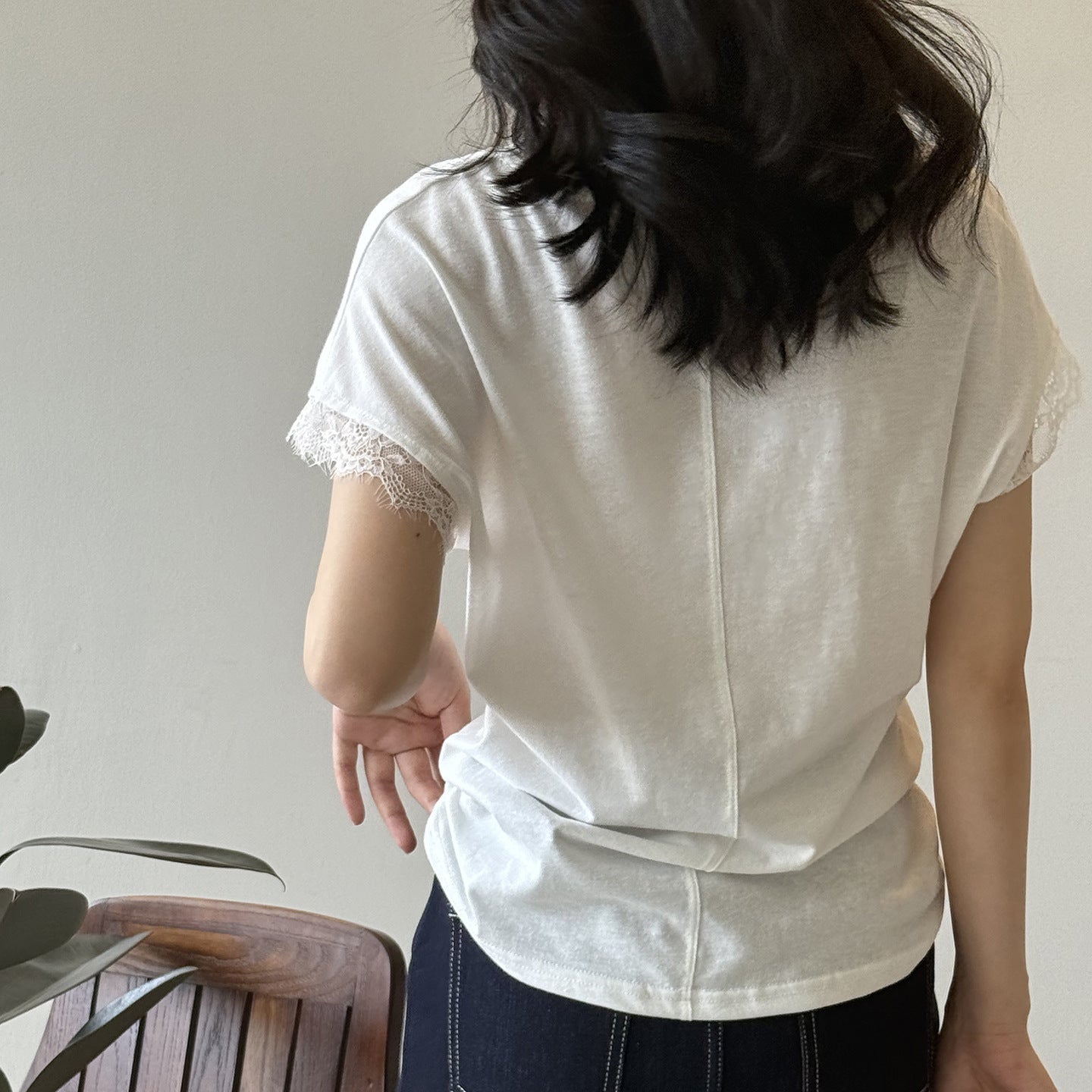 寬鬆蕾絲花邊V領T恤-25440