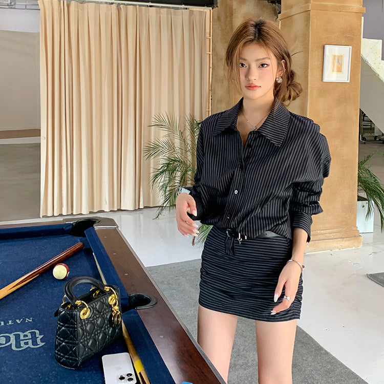 美麗壞女人黑底白條紋襯衫皮帶連衣短洋-25145