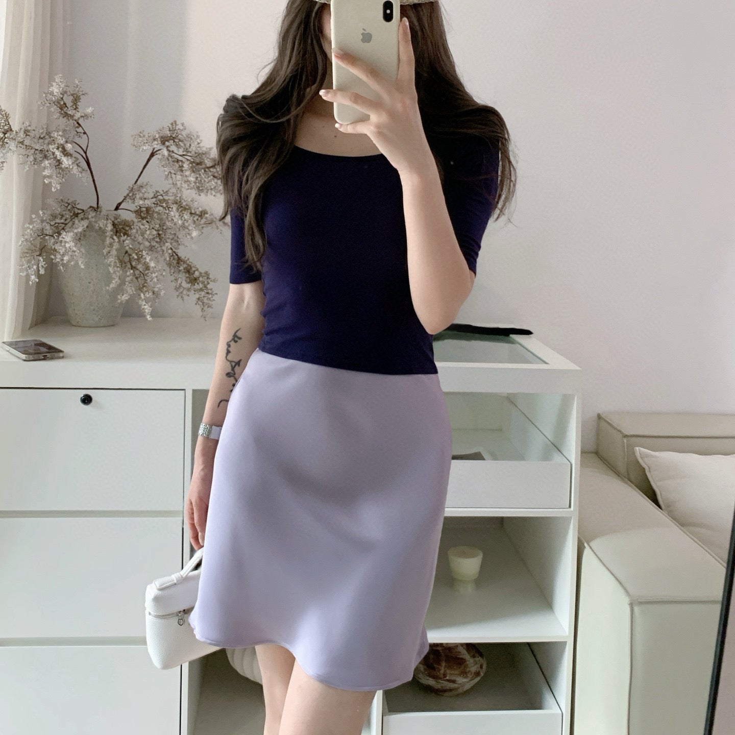 摩登女孩緞面鬆緊腰短裙-25589