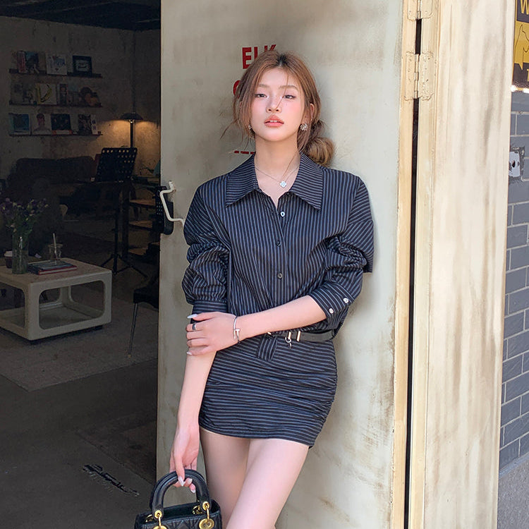 美麗壞女人黑底白條紋襯衫皮帶連衣短洋-25145