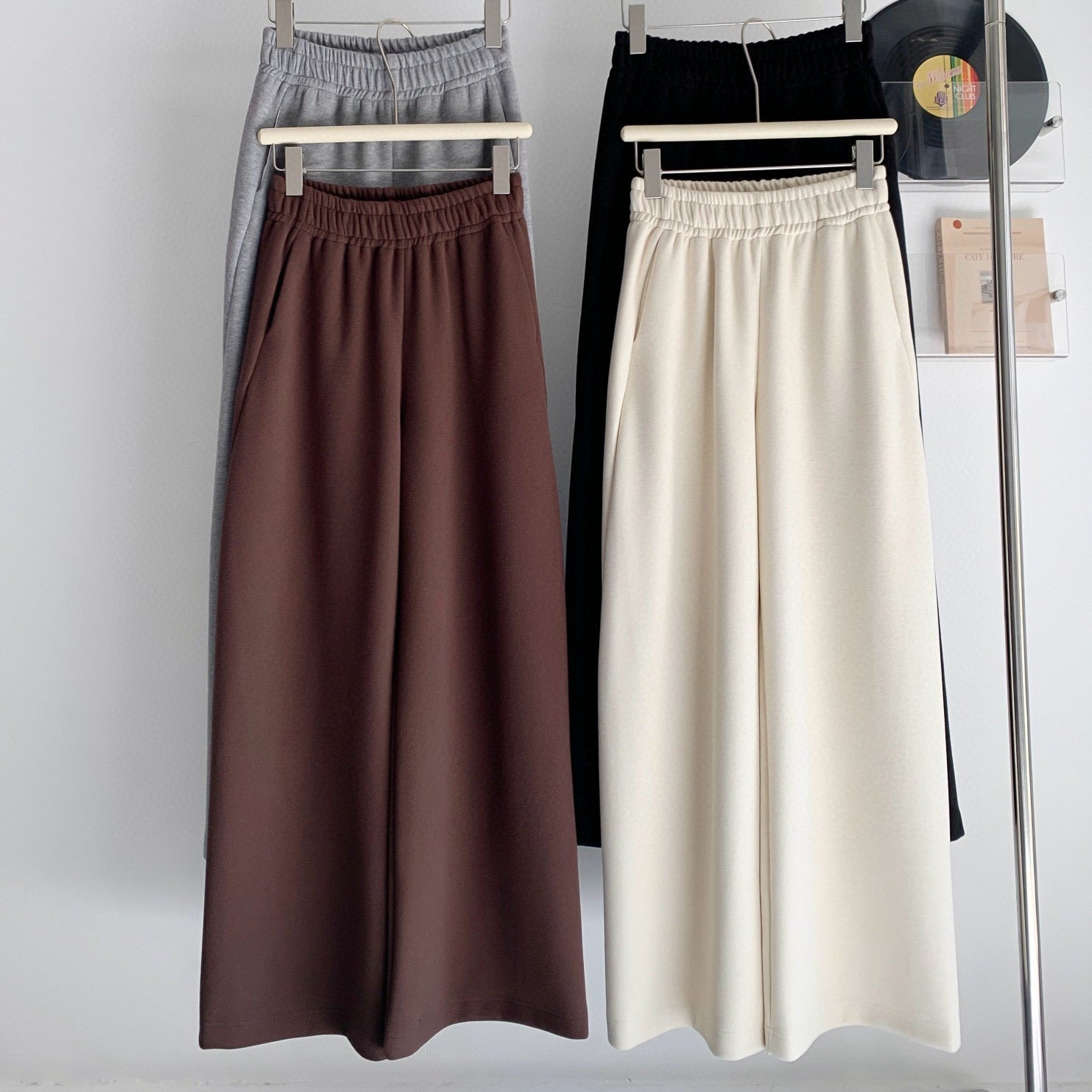 超好穿四色羊毛香蕉褲-25677