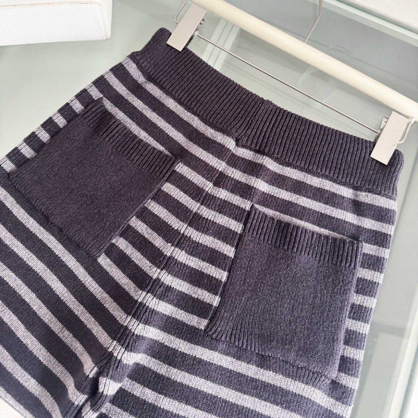 軟糯針織加厚條紋寬褲-25673