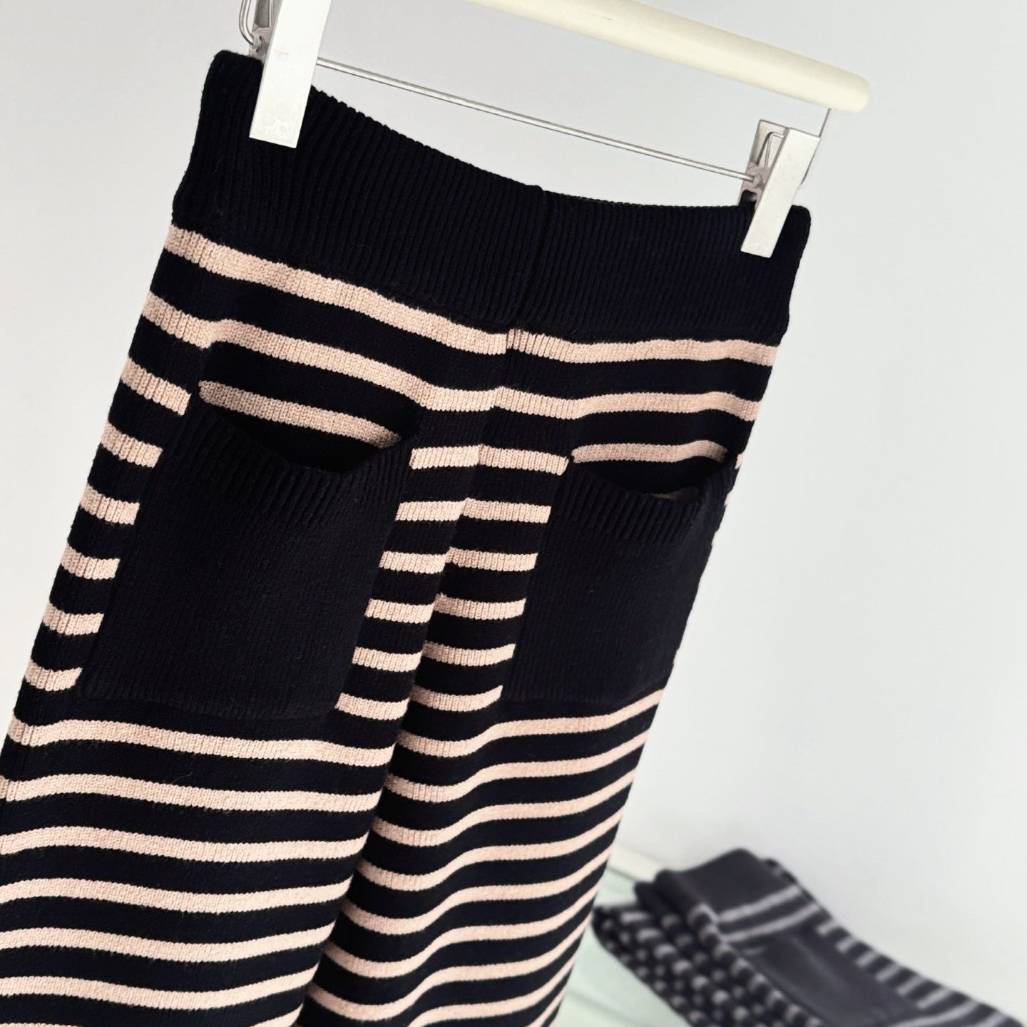 軟糯針織加厚條紋寬褲-25673