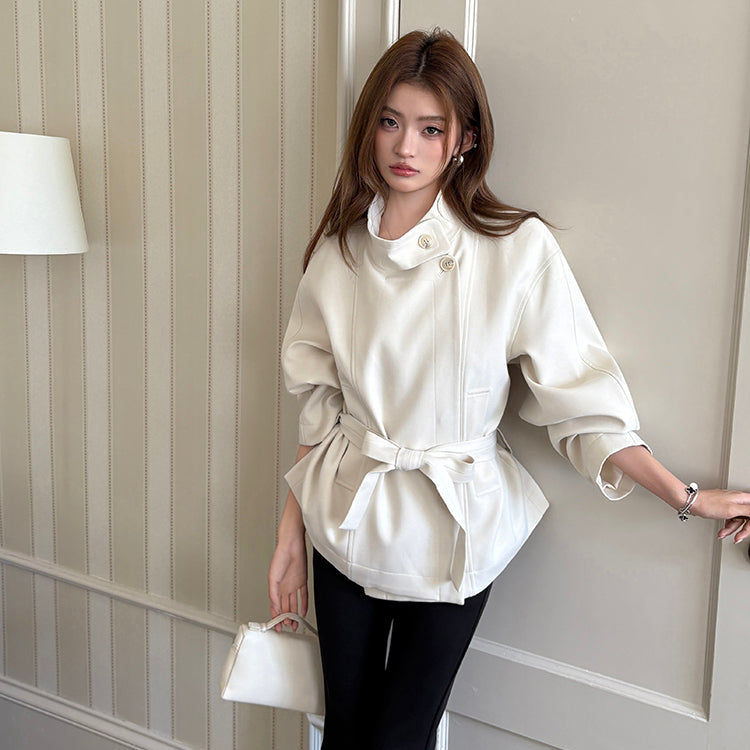 杏白立領收腰綁帶短風衣-25639