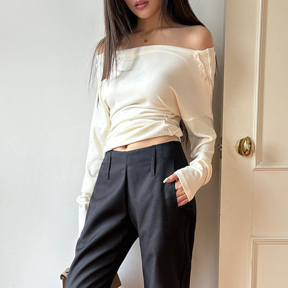 露肩掐腰一字領長版上衣-25663