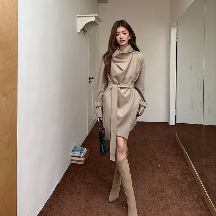 娜烏西卡卡其垂墜感繫帶風衣-25682