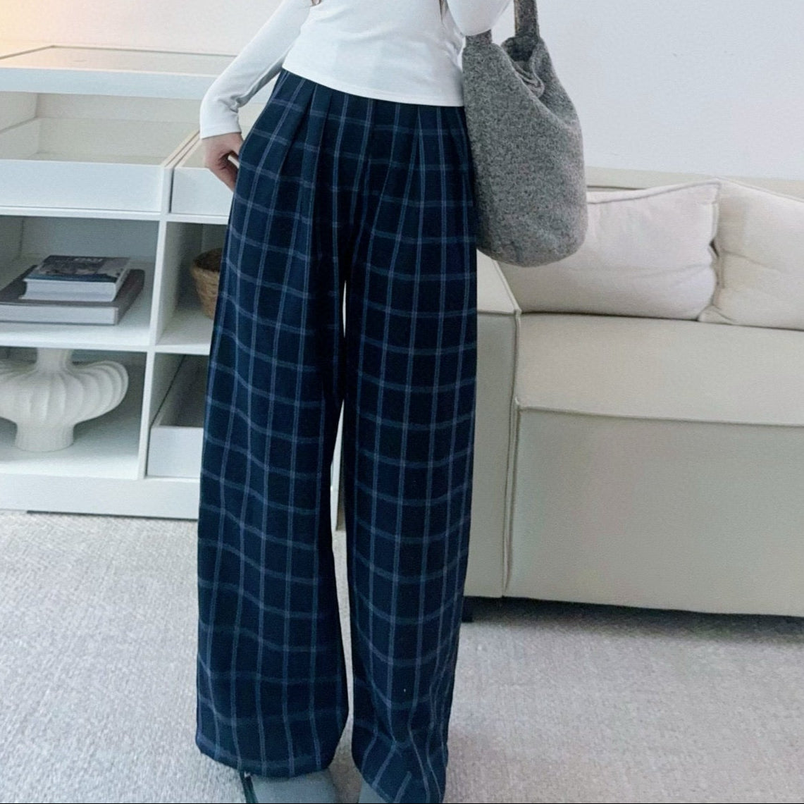 藍格紋後鬆緊顯瘦寬褲-25670