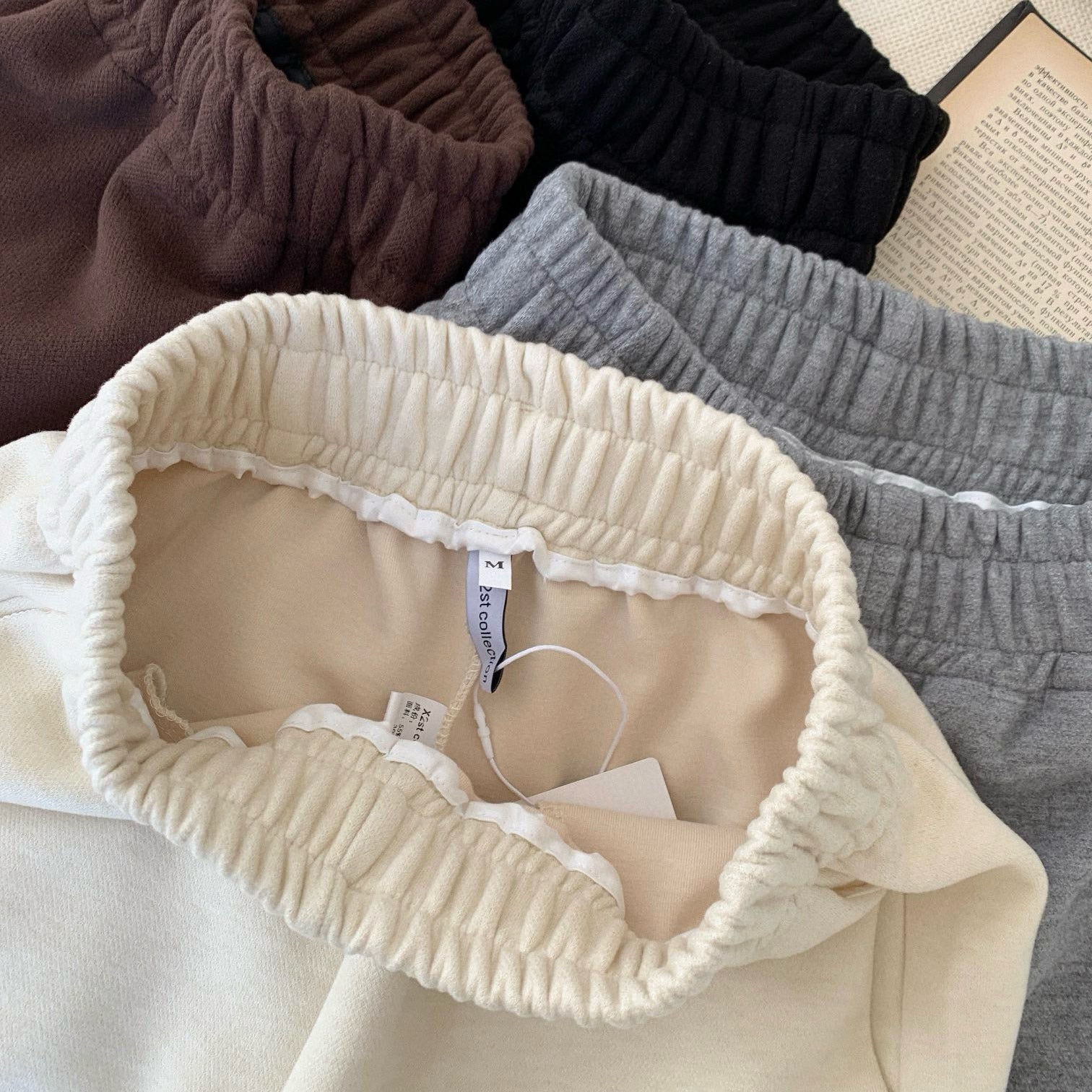 超好穿四色羊毛香蕉褲-25677